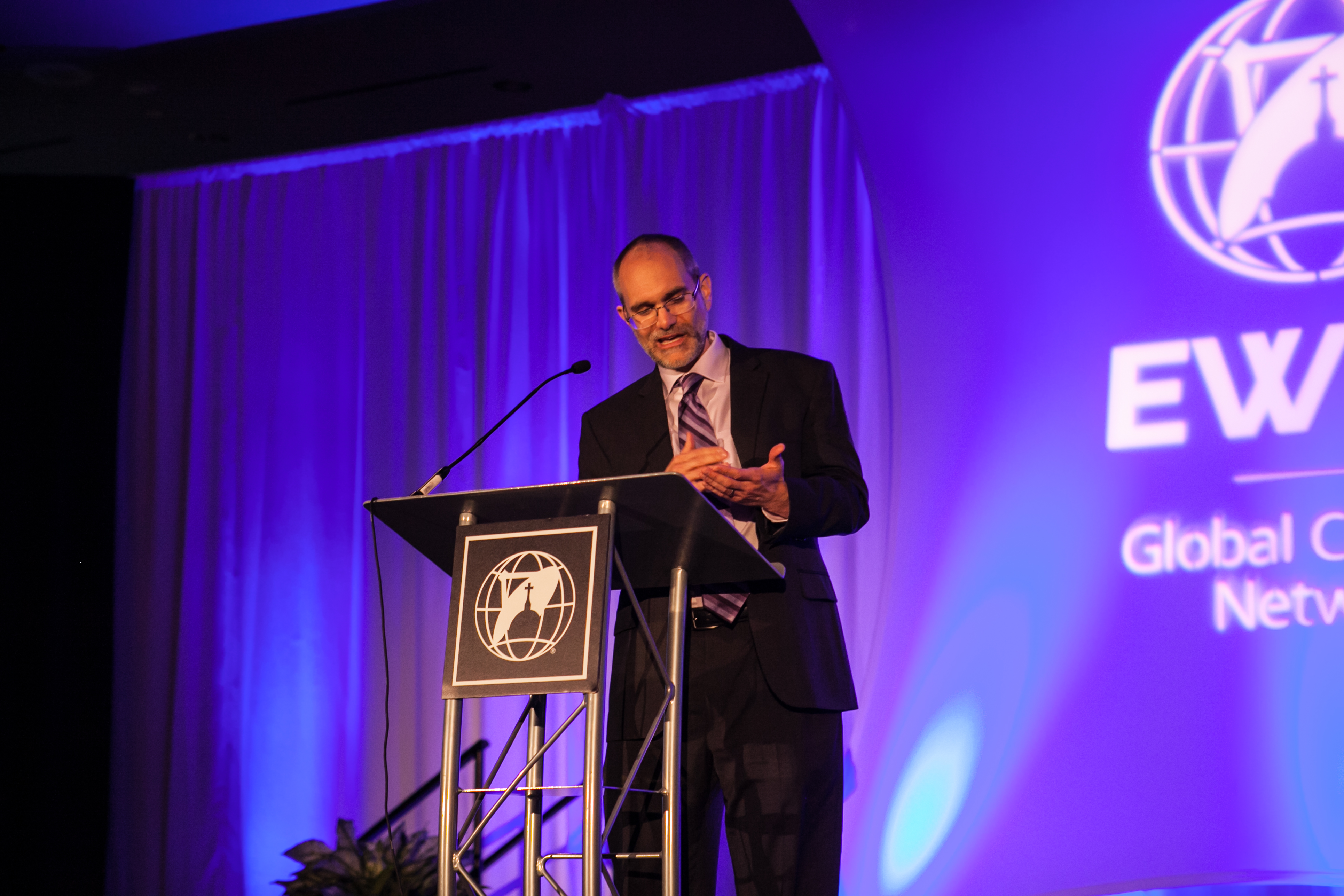 2016 Annual Awards Dinner Dr. David Anders