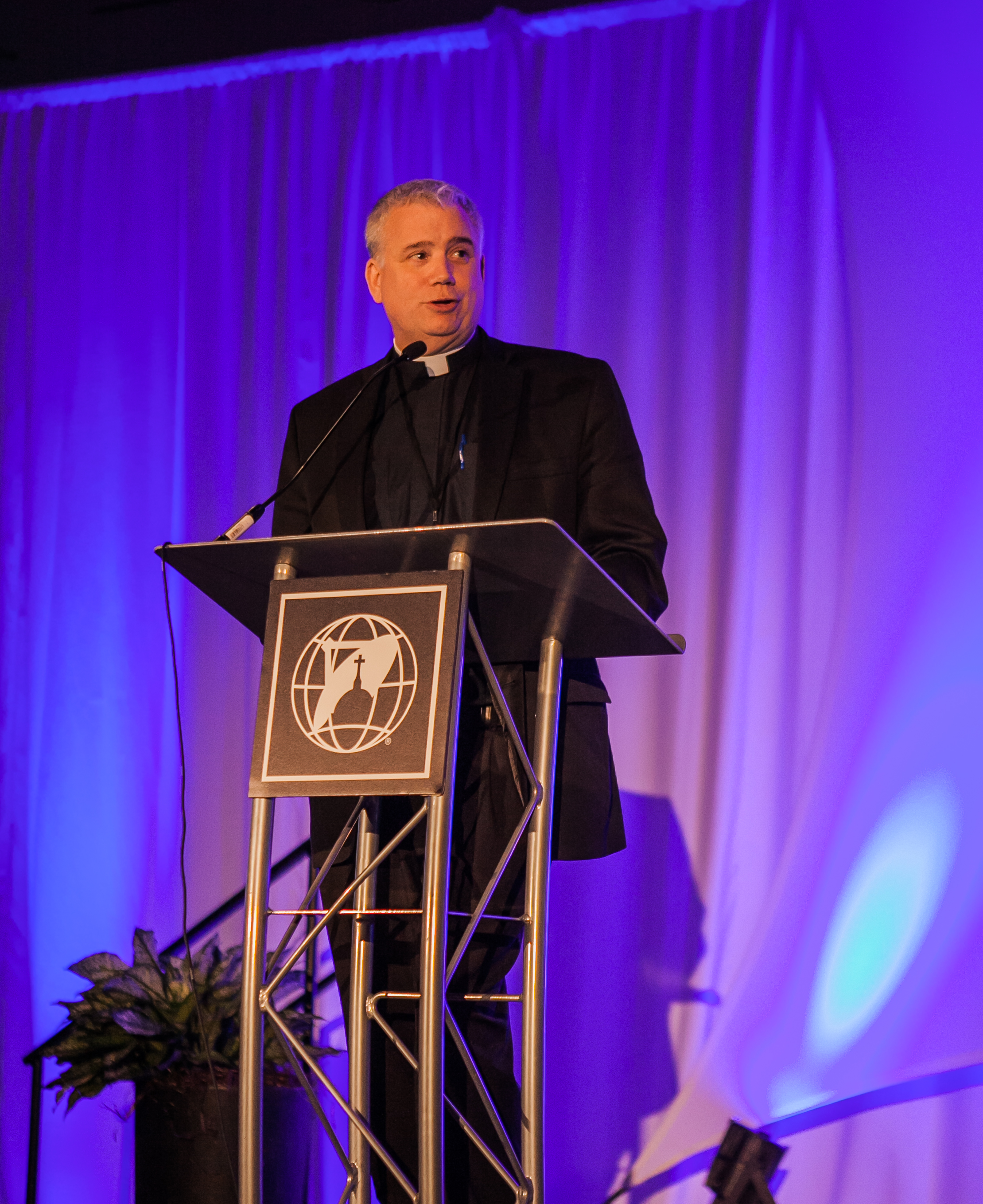 2016 Annual Awards Dinner Fr. Larry Richards